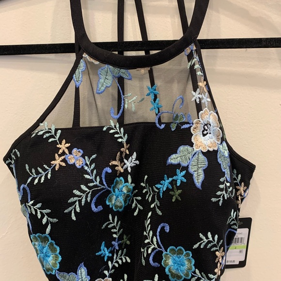 (Guess) dress - Picture 2 of 5